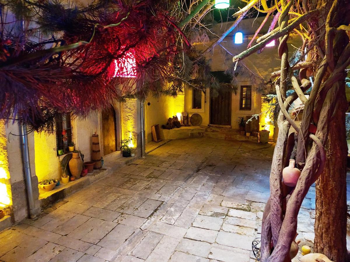 Armesos Cave Hotel Ürgüp Bagian luar foto