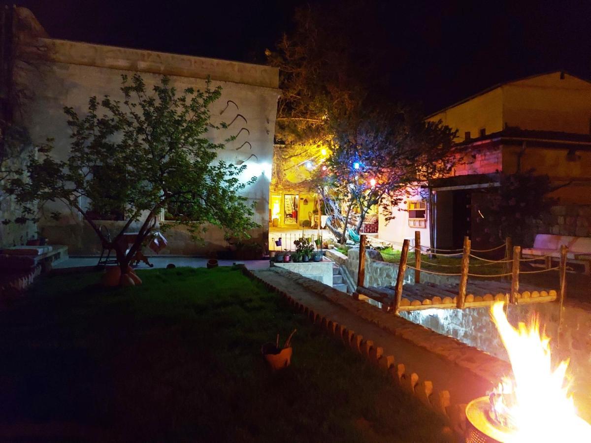 Armesos Cave Hotel Ürgüp Bagian luar foto