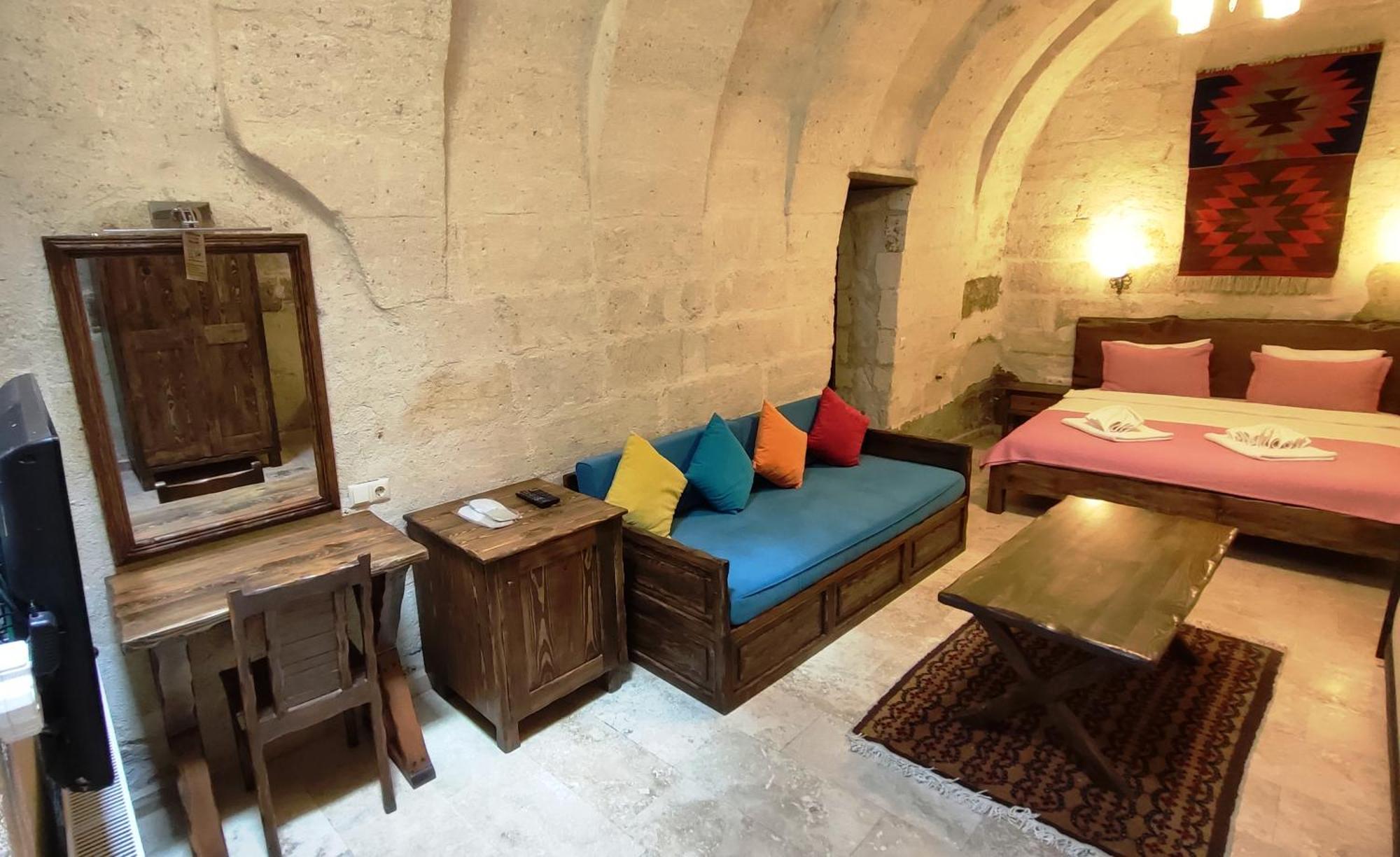 Armesos Cave Hotel Ürgüp Bagian luar foto
