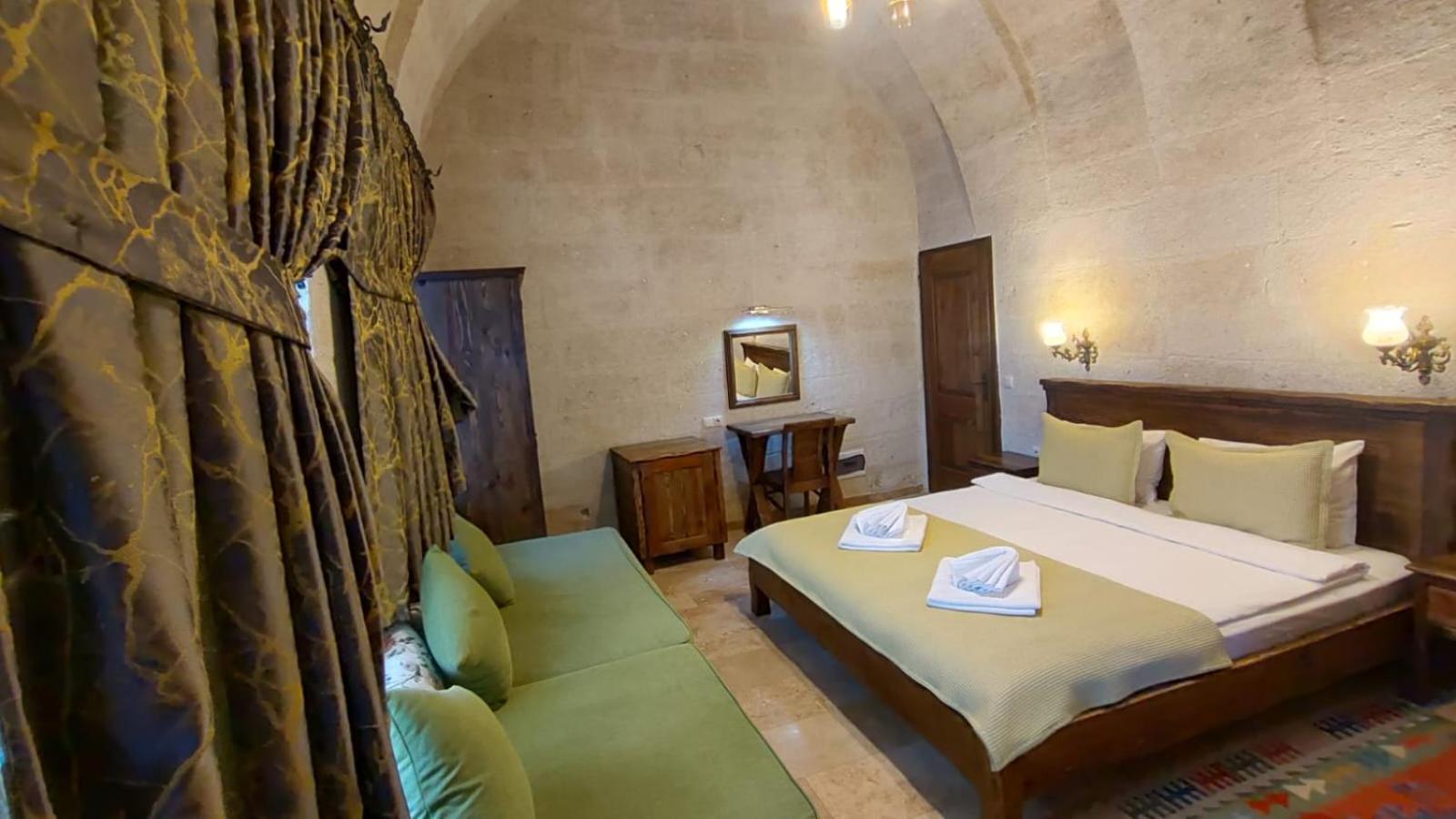 Armesos Cave Hotel Ürgüp Bagian luar foto