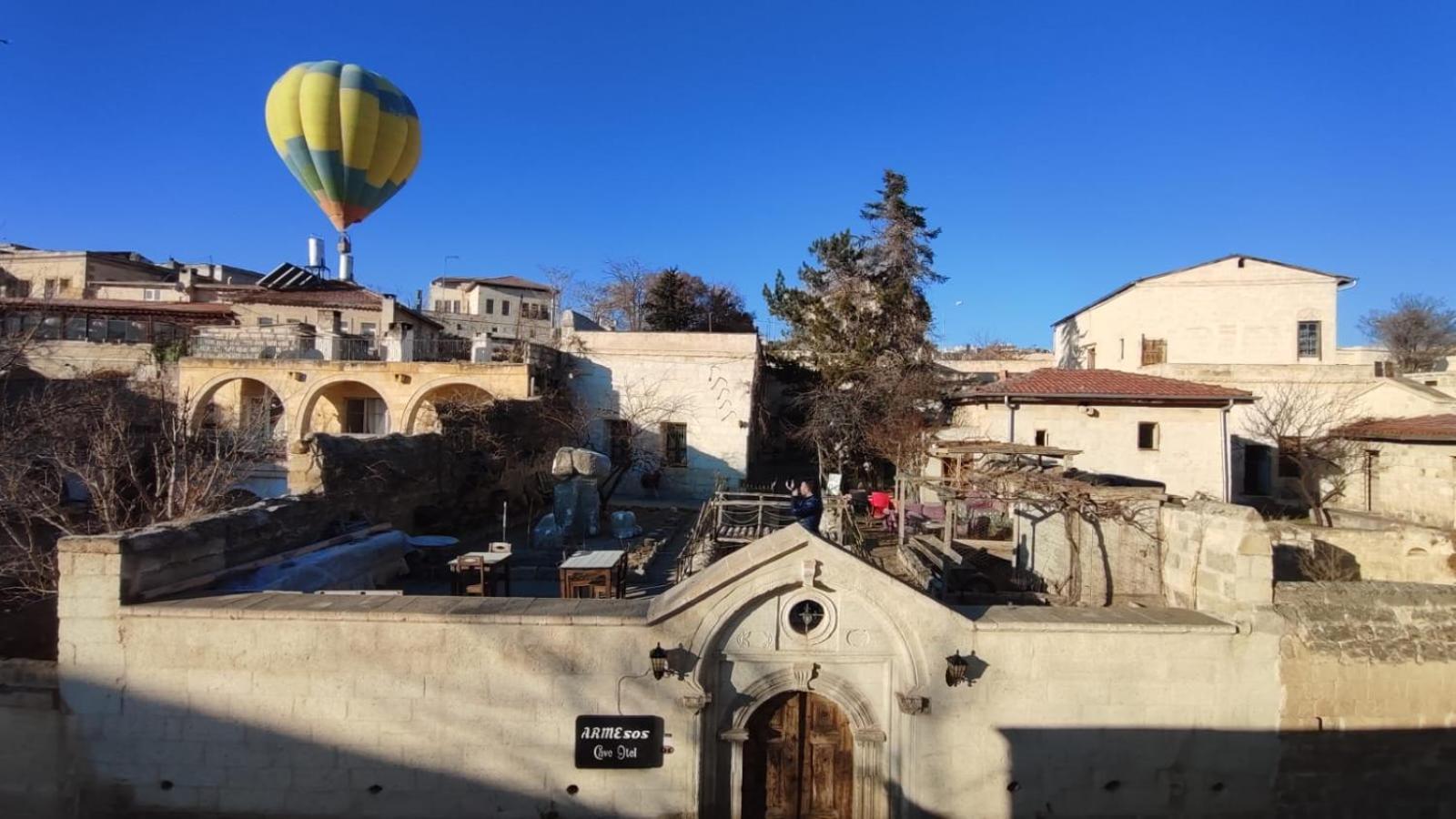 Armesos Cave Hotel Ürgüp Bagian luar foto